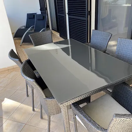 Alto Club Apartment *