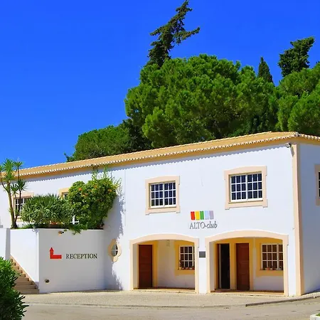 Alto Club Apartment *